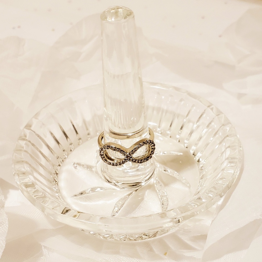 Sterling silver infinity ring